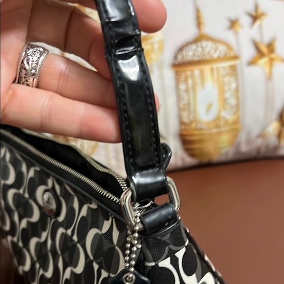 Coach Black and White and dark Olive  Signature Shoulder Bag - Picture 8 of 12